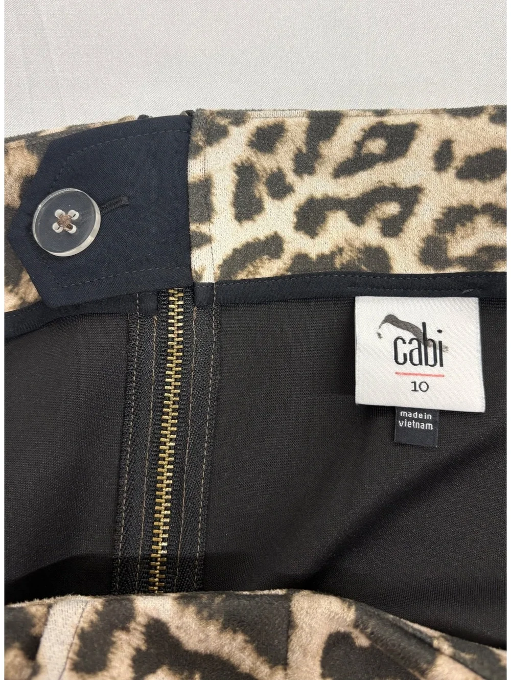 Cabi Women's Sophia Leopard Print Pencil Skirt Style #4609 Size 10